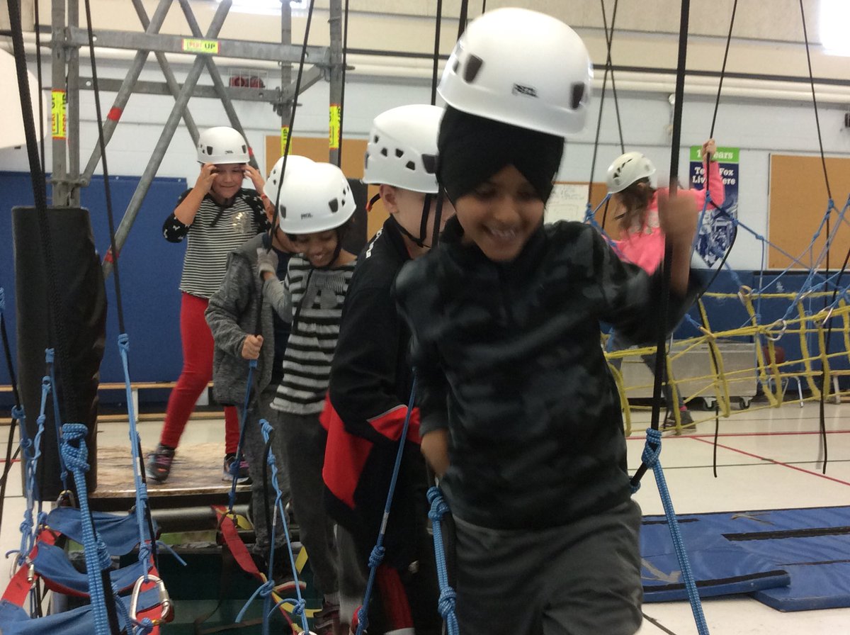 ridgeviewphysed's tweet photo. 3/4, 13A and 3A are displaying a lot of confidence while experiencing the Pirate Ship Bridge, Storm Bridges, Adventure Bridge, Postman Walk, Cargo Net and Rock Walls. Keep up the terrific effort! https://t.co/25nZUlD1bx
