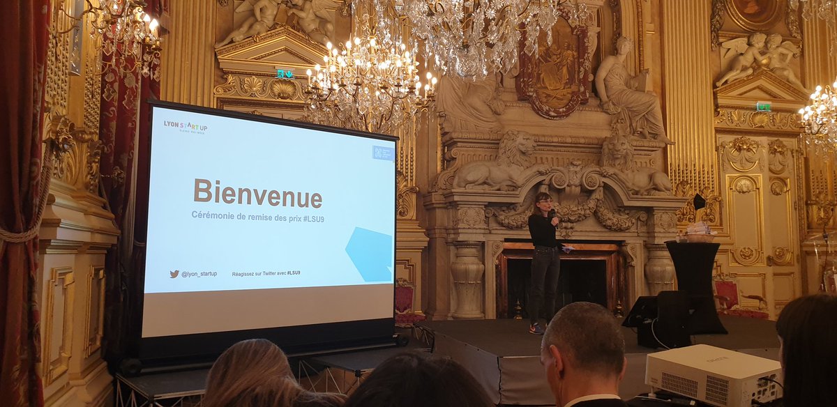 En direct de l'hôtel de ville de Lyon. Lyon Startup #Idrac