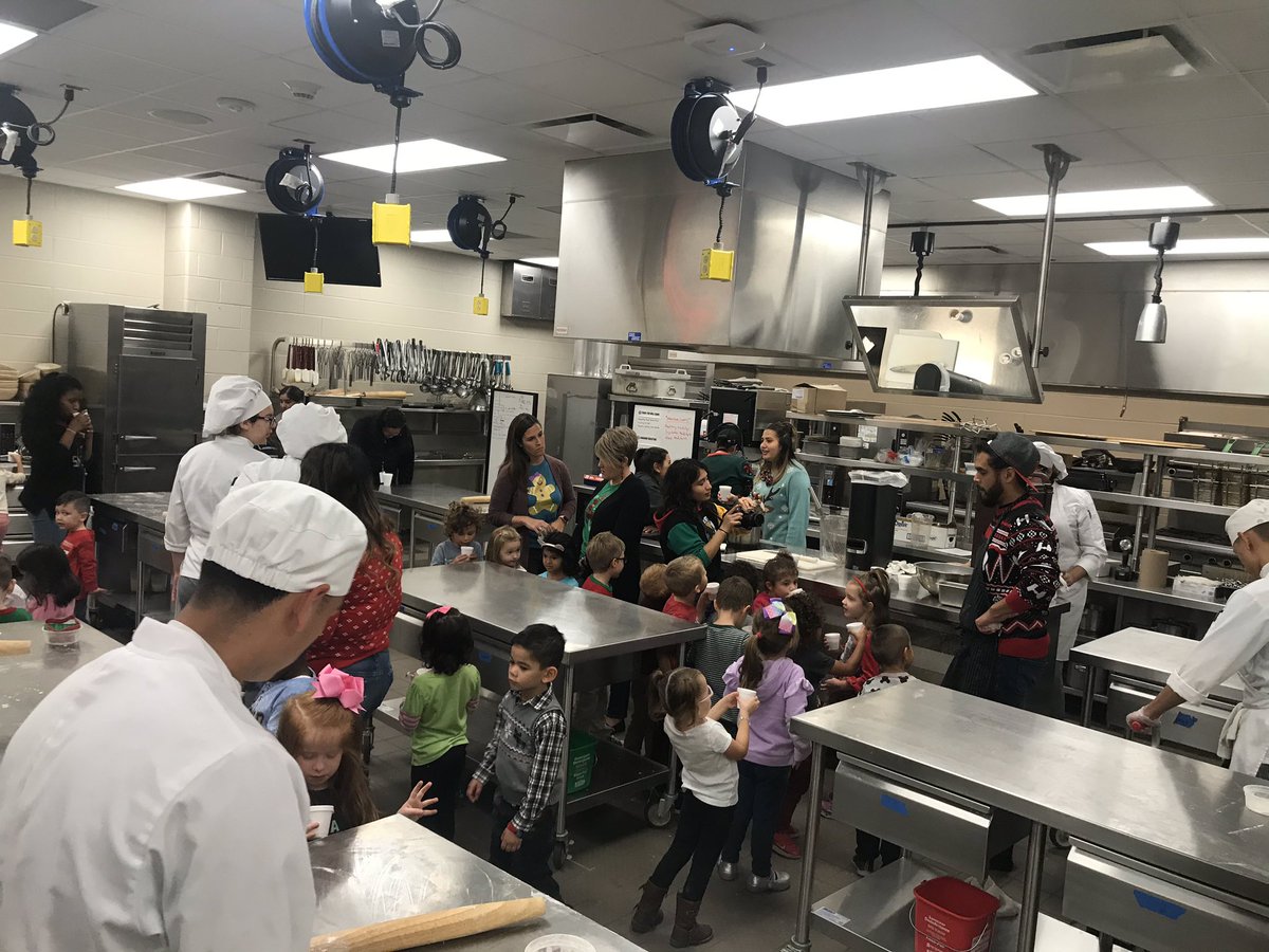 CTHS Culinary Arts tweet media