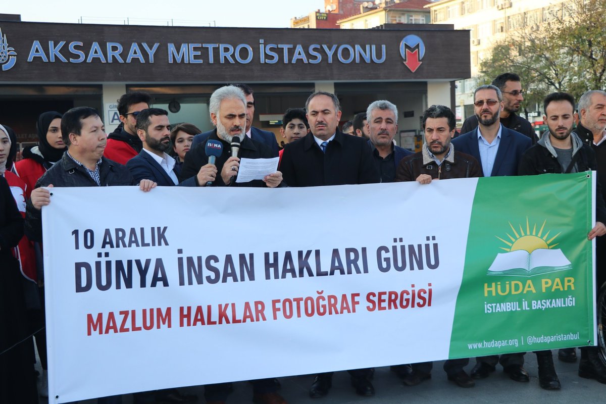 21MustafaCoskun's tweet photo. Partimiz #HÜDAPARDiyor'ki; "İlk insan Hz. Adem (as) ile birlikte insan hakları da var olmuştur. İnsanı yeryüzünde kendisine halife olarak seçen ve onu diğer yaratılmışlar içinde şerefli kılan #Allah’(cc)tır."
#HÜDAPAR 
#10AralıkDünyaİnsanHaklarıGünü 
#insanhaklarıgünü https://t.co/b2KI3KDXkG