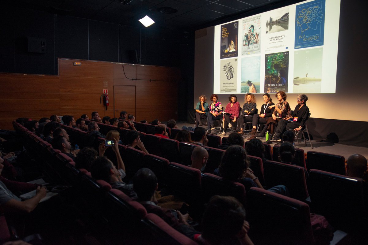 Cine_AEC's tweet photo. ❗️Objetivo Cumplido❗️¡GRACIAS!
🎥Organizamos el #MicroSalónAEC con ilusión para celebrar el arte de la cinematografía y ser punto de encuentro de:
☑️#DirectorasDeFotografía #DirectoresDeFotografía
☑️Miembros Protectores de la AEC
☑️Profesionales y compañeros
 Fotos @irenecruzfoto https://t.co/Ik7wQIktgf