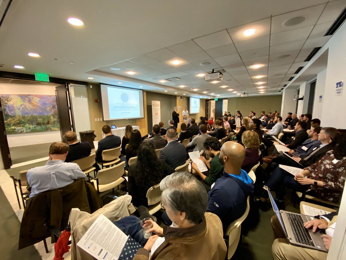 BostonHeadshot's tweet photo. Tremendous #startups in attendance at last night’s @BostonNewTech #BNT event showcasing the latest #HealthTech startups and #entrepreneurs 

Contact @CERequena and the @BostonNewTech team for the next event showcase. https://t.co/QqujsHWKBD
