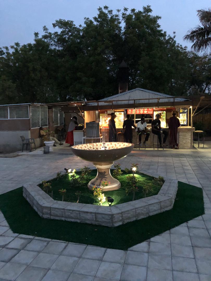 ChikenzaA's tweet photo. Chikenza Park and Restaurant for your absolute Outdoor Eating Joint chikenzaa No 1 Lodge Road Kano Nigeria contact 09010888857 WhatsApp 09076719668. yolakn74 https://t.co/n2qtjKAcSX https://t.co/VdZDiHYLeH @ Lodge… https://t.co/rTAQn9rJjG