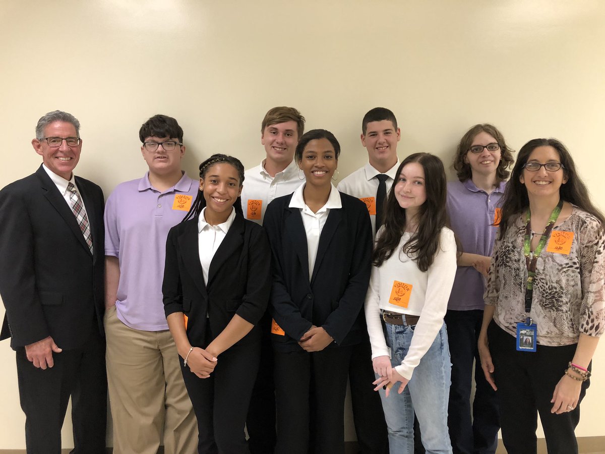 jrussell_t's tweet photo. The FPC Guard Dogs spoke to Flagler principals today about starting student safety councils on their campus. Speaking to a room full of principals could be intimidating but not to these student-leaders. Their commitment to safety has been recognized statewide. @fpchs https://t.co/GRns5rkhHu