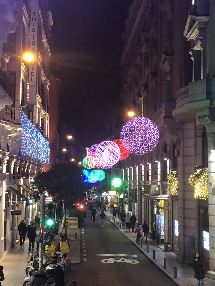 nicolenio's tweet image. #Naviluz