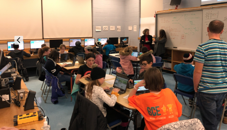 mrjswaine's tweet photo. Another @hourofcode at @BayridgeSS_LDSB with @BayridgePS_LDSB to celebrate compSci week! Thanks @Bayridgeteacher and Ms. Esposito for bringing grade 6s over. @PlayCraftLearn is hugely popular with kids - thanks @codeorg for these great resources! https://t.co/pk0kdt3F1o #bssStem https://t.co/HUqJgI2k4R