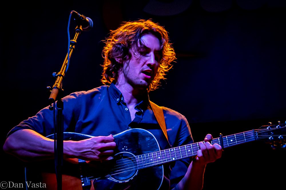 79Aspen's tweet photo. Dean Lewis opening for Rob Thomas at the Star 94.1 #Atlanta #deckthehallball #DeanLewis #RobThomas #vastatour2019 #ChristmasShow #Star941 #chiptoothtour https://t.co/UzrKG4gsZS
