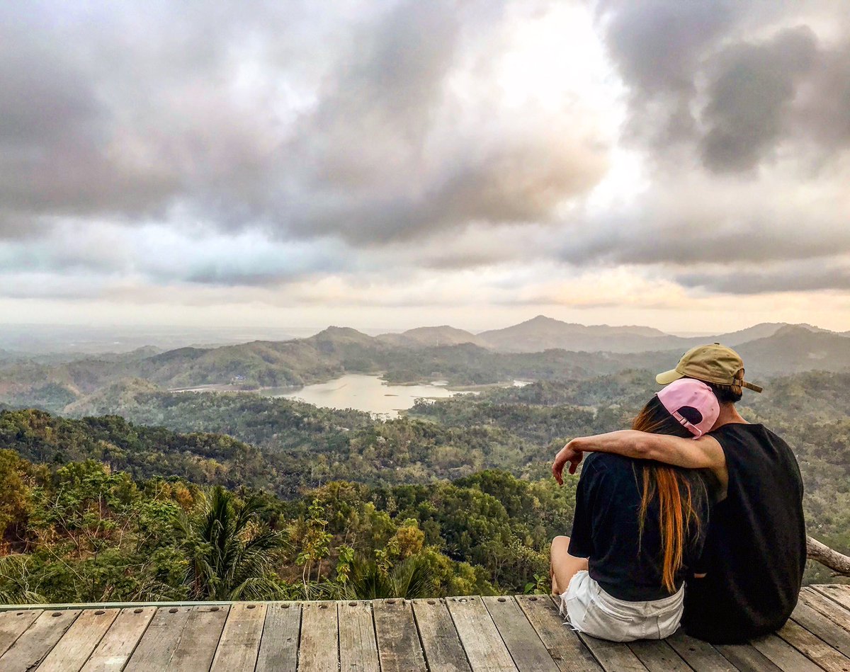 Elllebasi's tweet image. 11- INDONÉSIE: l’île de JAVA (temple de Borobodur, Volcan Bromo Penanjakan view point, mont Penanjakan, Yogyakarta (je me souviens plus de l’endroit exacte😭