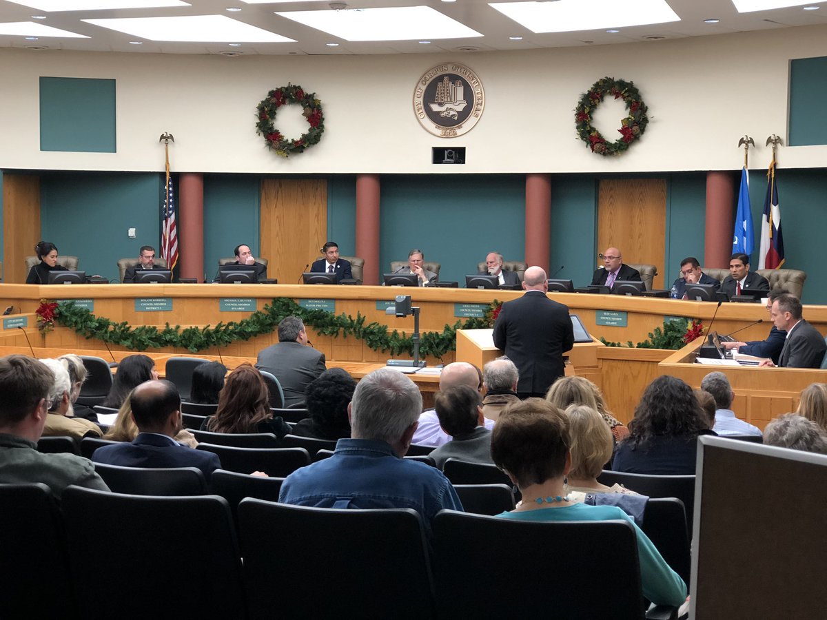 ShineCCtx's tweet photo. Packed house today at the city council meeting regarding the future of North Beach. #CorpusChristi https://t.co/NkBdZYuRXQ