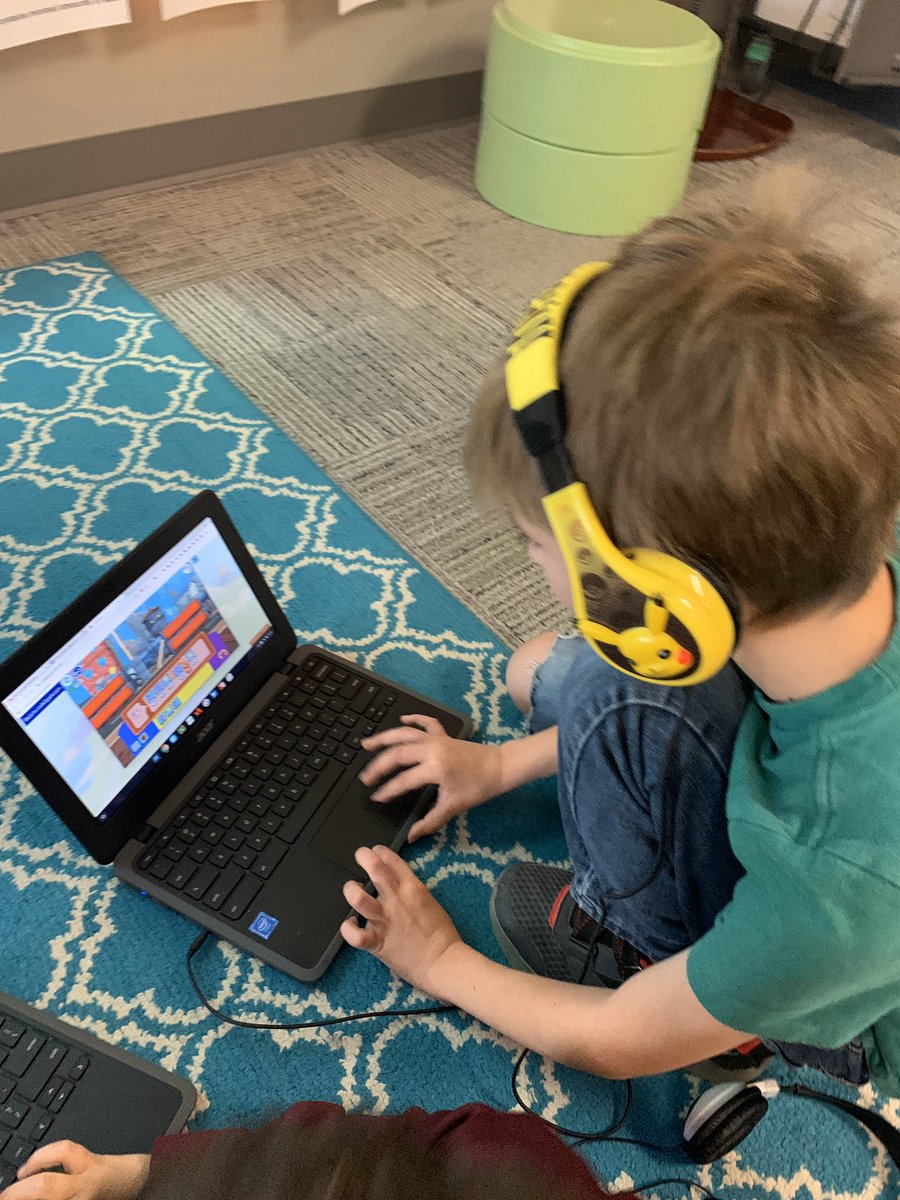 educatorcher's tweet image. Enjoying some #Prospercodes #hourofcode activities @Spradley_El #transformprosper