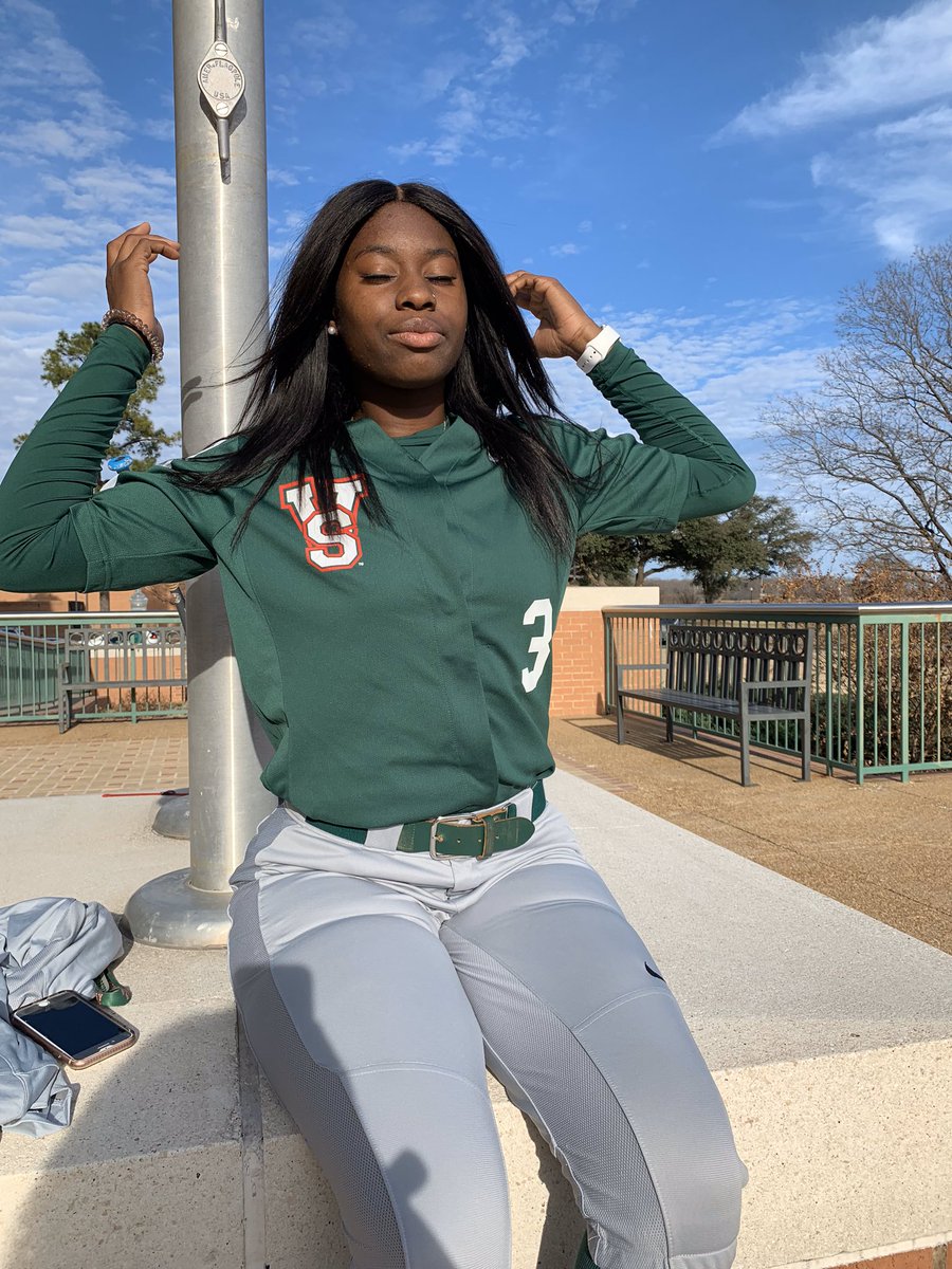 taywren00's tweet photo. ☝🏾YEAR‼️❤️ https://t.co/GUeucEvZ9j