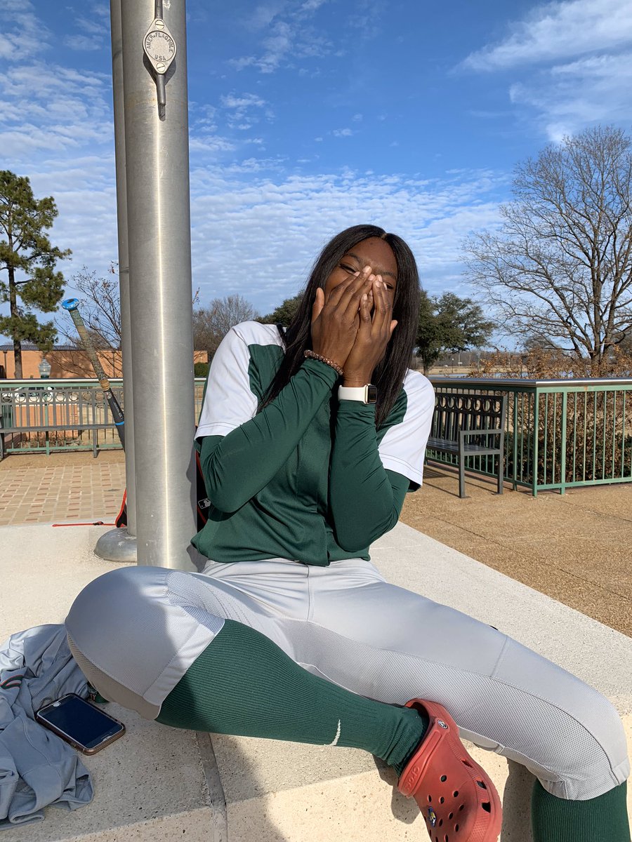 taywren00's tweet photo. ☝🏾YEAR‼️❤️ https://t.co/GUeucEvZ9j