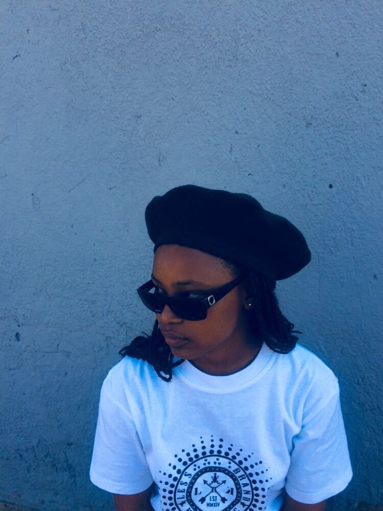 lbkwearsa57's tweet photo. Big s/o to @akaworldwide for this #SupaMEGAwattPlug it’s super dope🔥🔥
Bucket Hats R120
Jackets R350
Caps R120
Sweaters R250
#LessBrands #StylesAreUs https://t.co/asM5NFuFFg