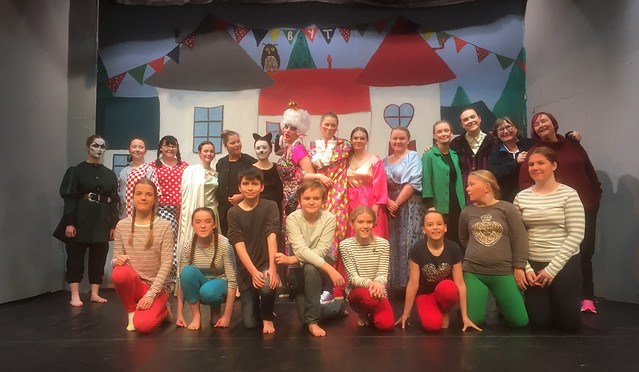 BurghDot's tweet photo. Burntisland Youth Theatre – Panto Time @TLocallyBurntis @BYT_Fife @caroleannecoop @BI_BeachHouse @CentreToll @EvolveGroup4 @thecromkitchen @macfruitveg Details- https://t.co/BMm2wtXMWe https://t.co/4SzuHrkPzC