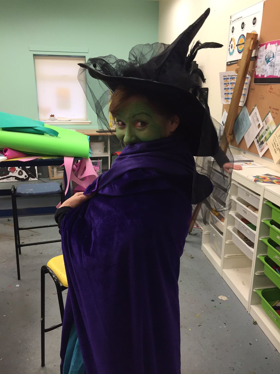 sarah_in_colour's tweet photo. #dressrehearsal for our @KibbleCharity #panto today! The excitement! Here’s a sneaky peek... don’t our #dancingtrees look fabulous? they’re dance students from @WestCollScot! not forgetting #tinman @CraigM_Kibble and Hocus the witch @Trishki13 can’t wait #wizardofoz #kibbleis https://t.co/H0sWDdveqv