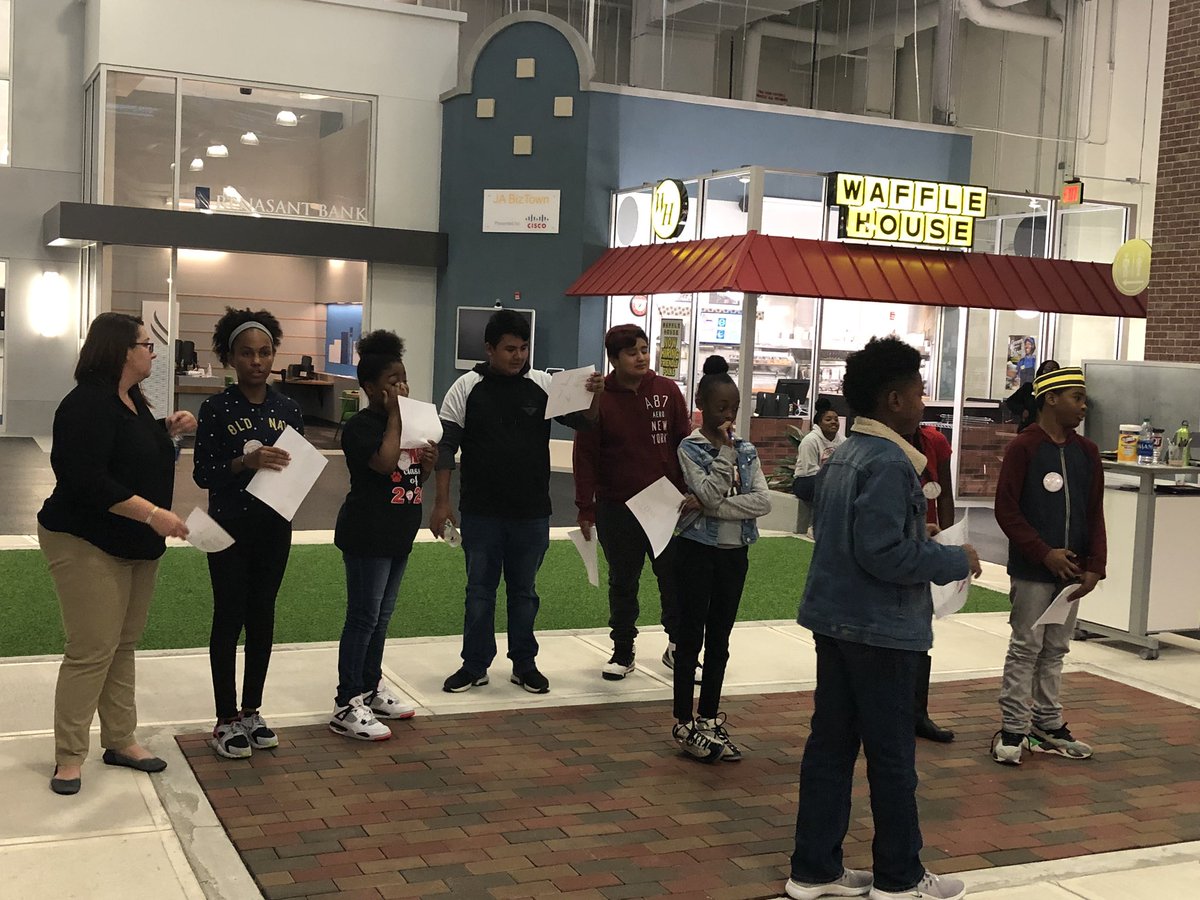 ConyersMiddle's tweet photo. The Quality Business Award of the day for our trip to Junior Achievement Biz Town goes to Waffle House! Volunteers & students received certificates for their hard work and dedication to the success of their business!🍎📚#GreatDayOfLearning @RockdaleSchools @WaffleHouse @jageorgia https://t.co/5YveR2V6tH