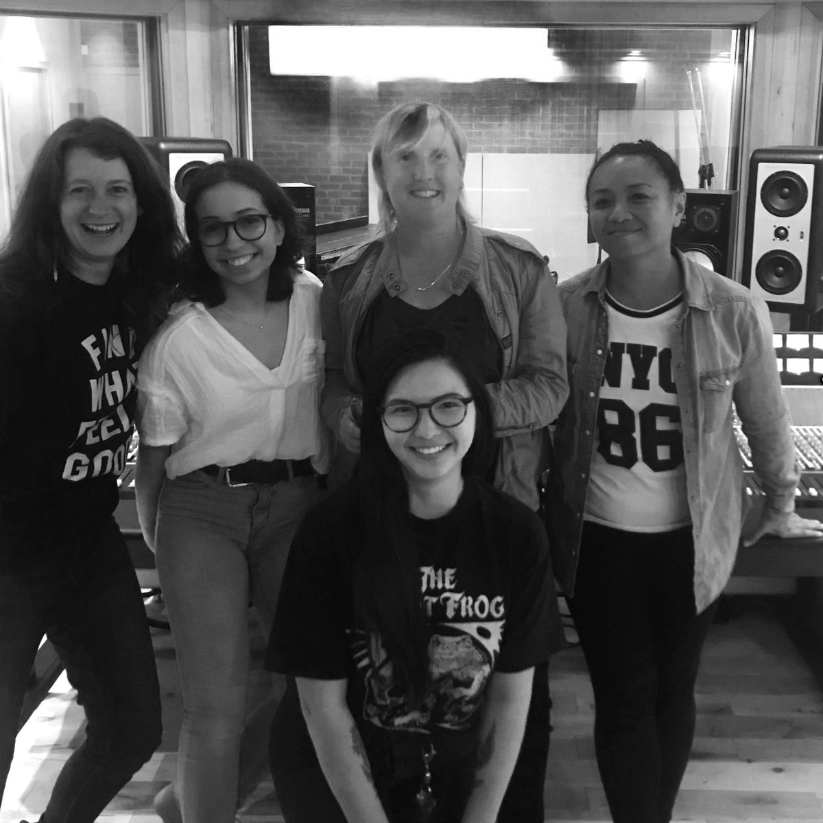 Today is the last day to join the growing community of female and non-binary producers in Vancouver! You have until 5:00pm tonight to apply.

Apply here: buff.ly/2rb1jDx

Supported by <a href="/creativebcs/">Creative BC</a> and the Province of British Columbia.