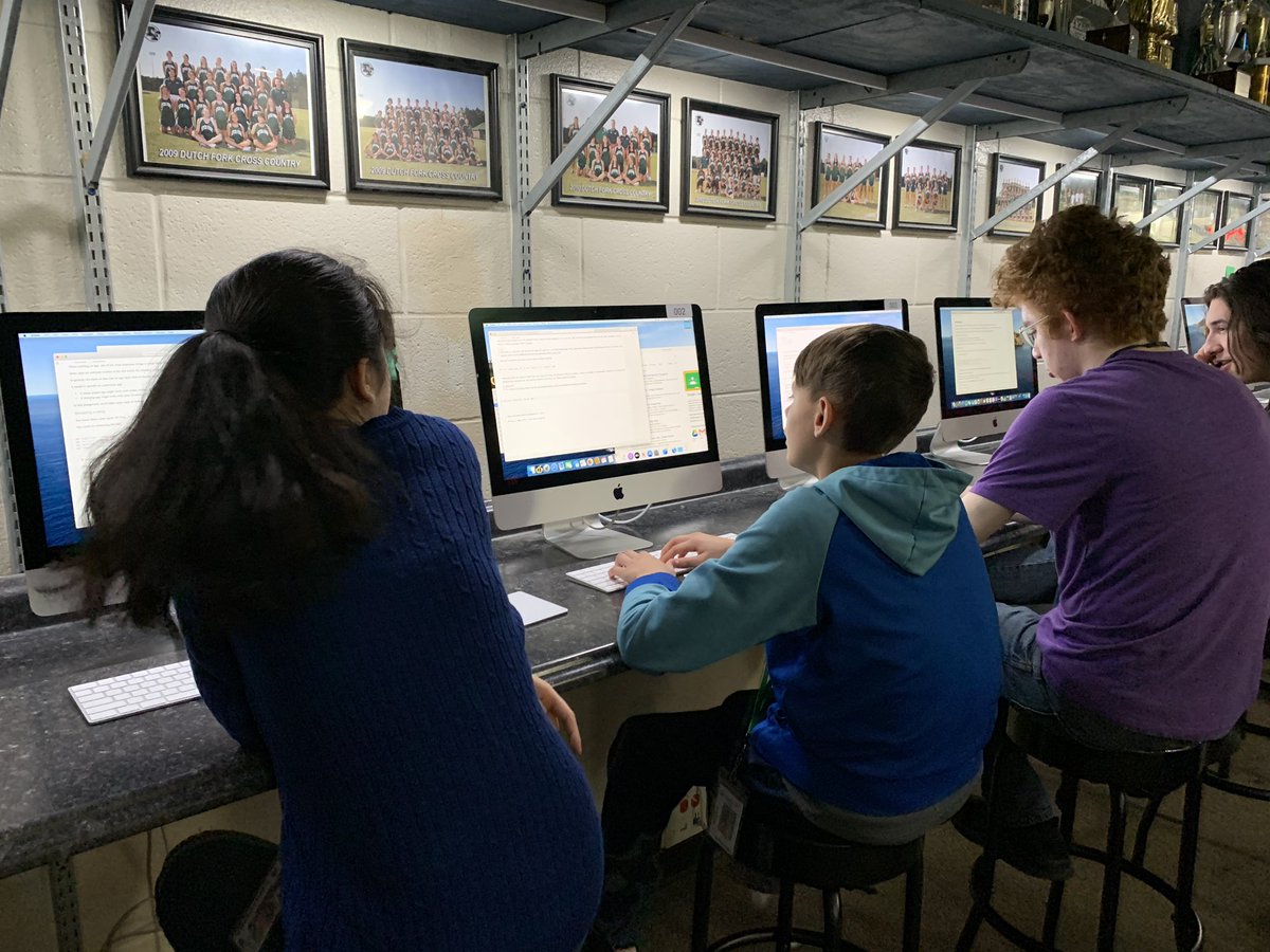 AplinEDU's tweet photo. AP Comp Sci testing their code today!  👩🏻‍💻🧑🏿‍💻👩🏼‍💻👨🏽‍💻@barrylindler #dfhsSTEM @dutchforkhigh #pridein5 #FoxPride #HourofCode2019 #hourofcode #codein5 https://t.co/YQ78ZJOIDT