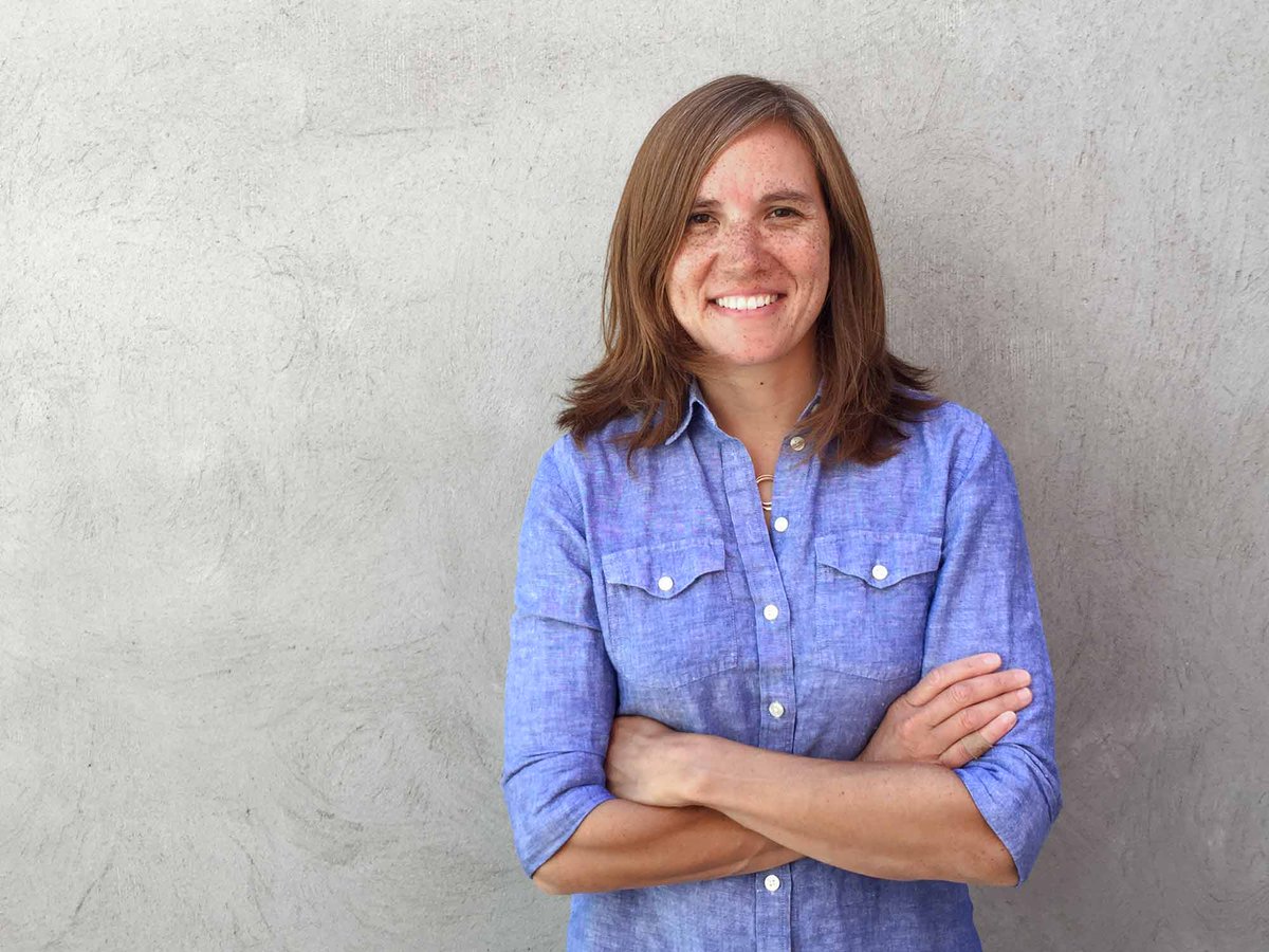 @Chicagosmayor today named Gia Biagi as the new Commissioner of <a href="/ChicagoDOT/">CDOT</a> and will submit her nomination to the City Council. She brings 20+ years of experience in urban design and planning, including 10+ years <a href="/ChicagoParks/">Chicago ParkDistrict</a> 
chicago.gov/city/en/depts/…