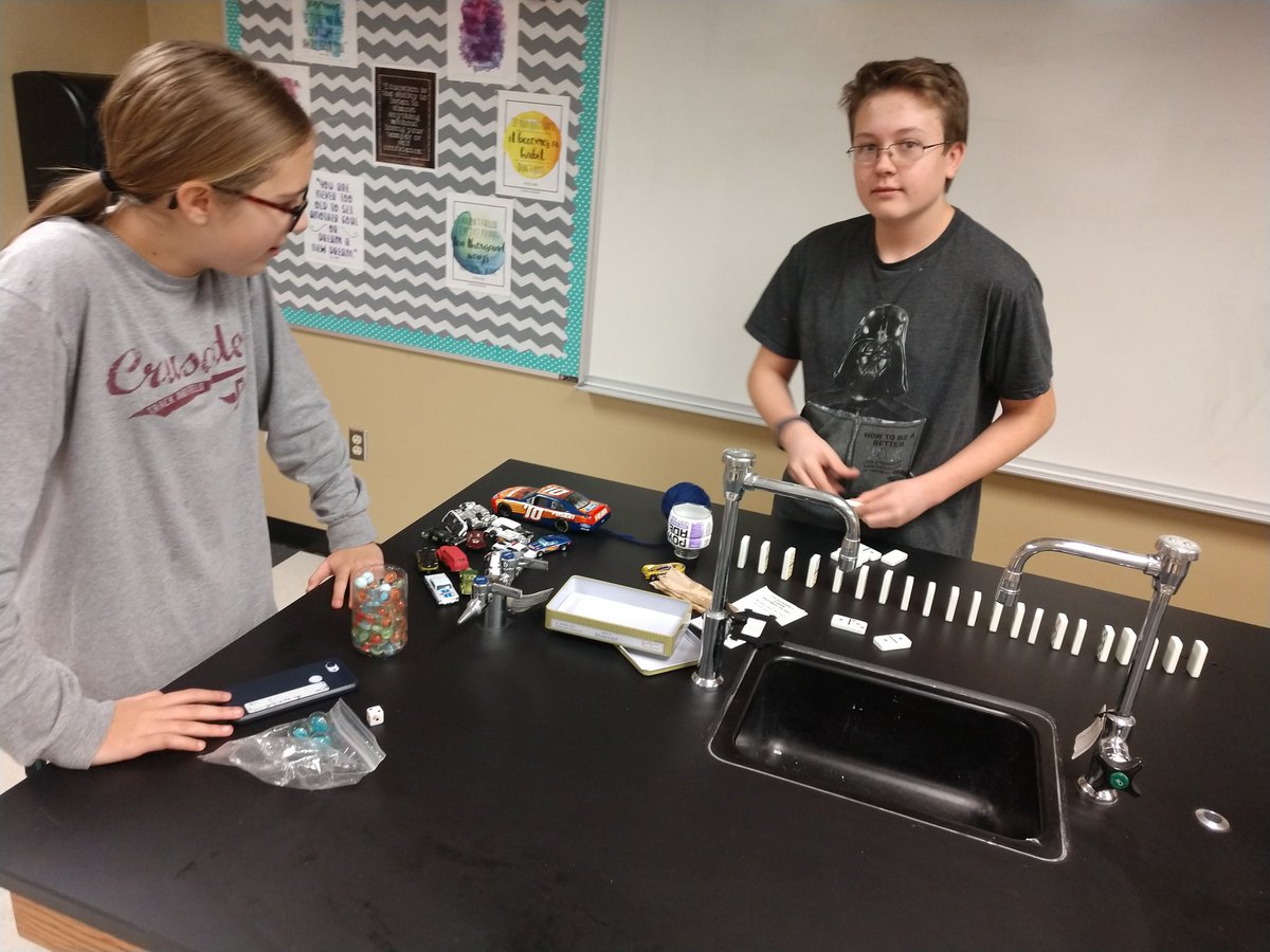 MrsBorrowman's tweet photo. Although it sounds and feels like chaos, I see learning in action! #RubeGoldberg #poptheballoon https://t.co/qTUHrCES6L