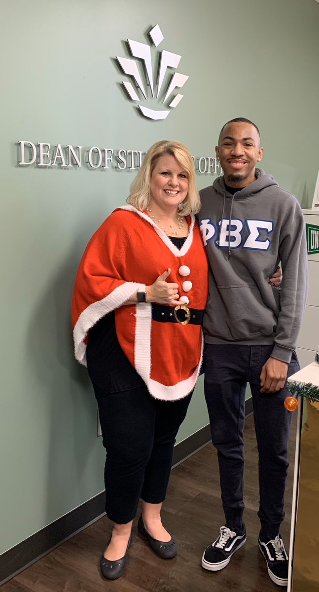 CLTDean's tweet photo. Sometimes the Universe sends me a reminder about why I do #DeanWork and today @Taja1ik was that reminder. So proud of you and honored to have been a part of your journey. I canβt wait to see where you #StakeYourClaim in the world. Ring that bell! #DingandDong #ProudDean https://t.co/W5IdQZHtw8