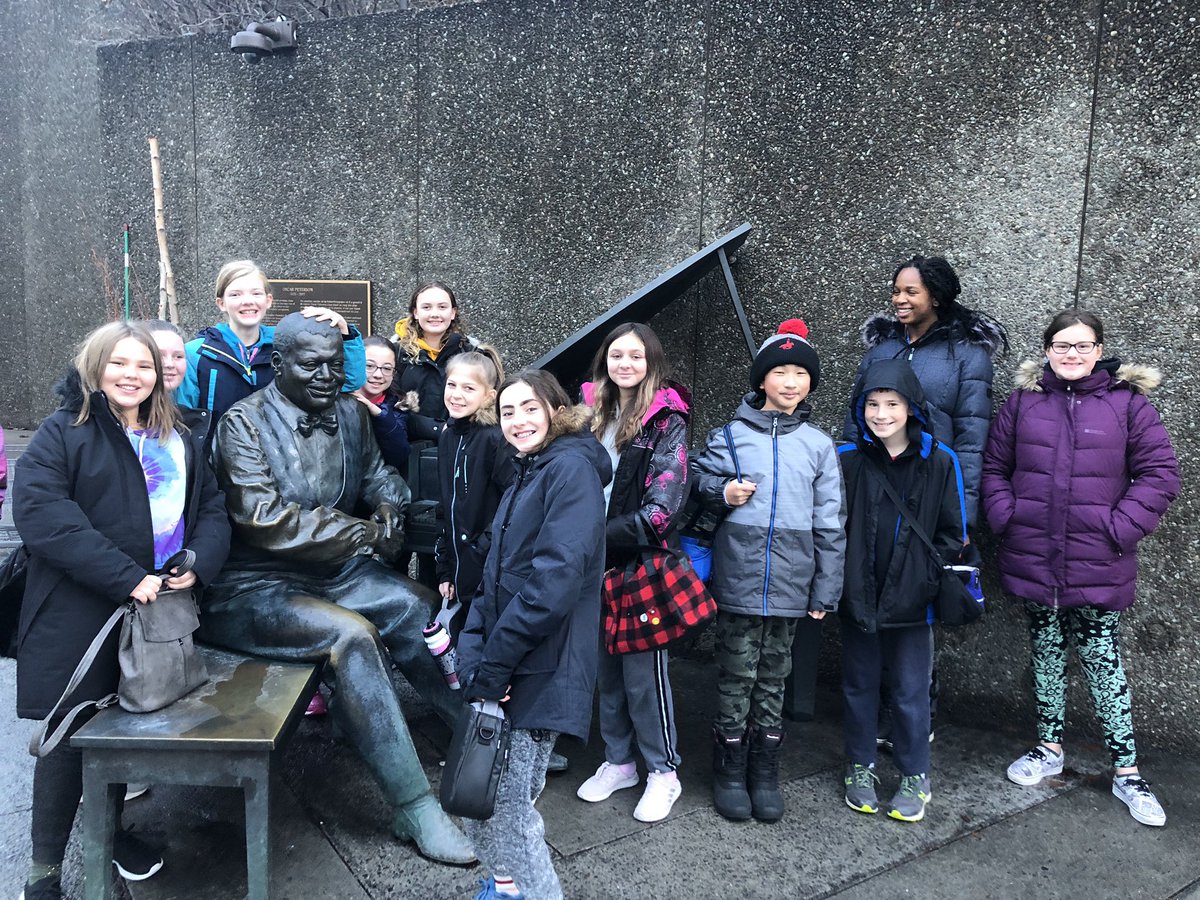 MrsTrigger8's tweet photo. Fun with these guys at We day!! Go Falcons!! @Fallingbrook679 @WEMovement #wedayottawa https://t.co/A3vaAcY2Gf