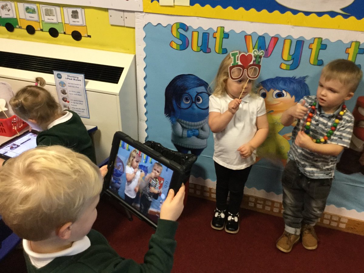 PenllergaerP's tweet photo. Pupils enjoyed opportunities to develop their D.C.F and ICT skills in Nursery with a Christmas props box and the camera app on an I-pad. It was great fun! π
π»π€©! @PenllergaerP #ppsnur #ppsict https://t.co/LVKaC1qDhT