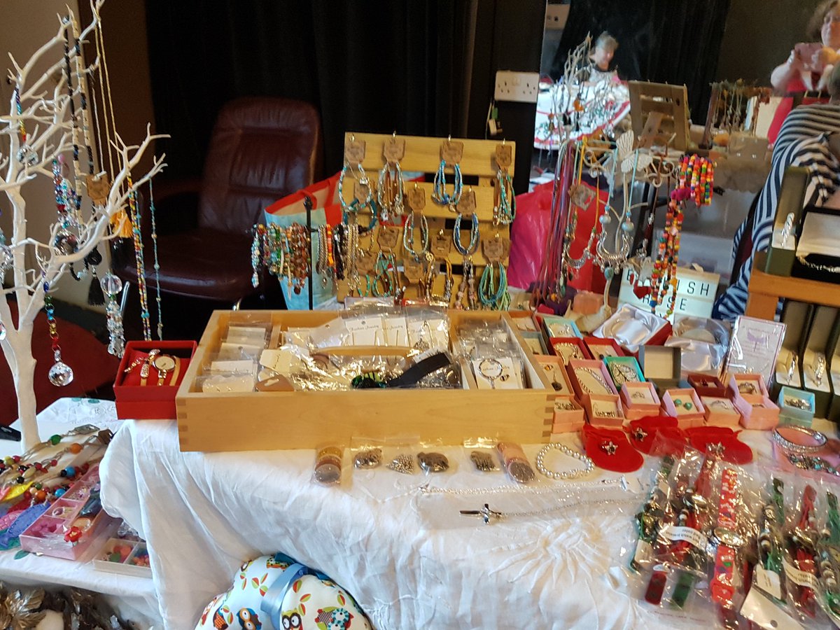 Maria37791765's tweet photo. Mum's Mart Christmas fair x @Maria37791765 @SharonD16359115 @united_estates1 https://t.co/zqp5qs6EnM