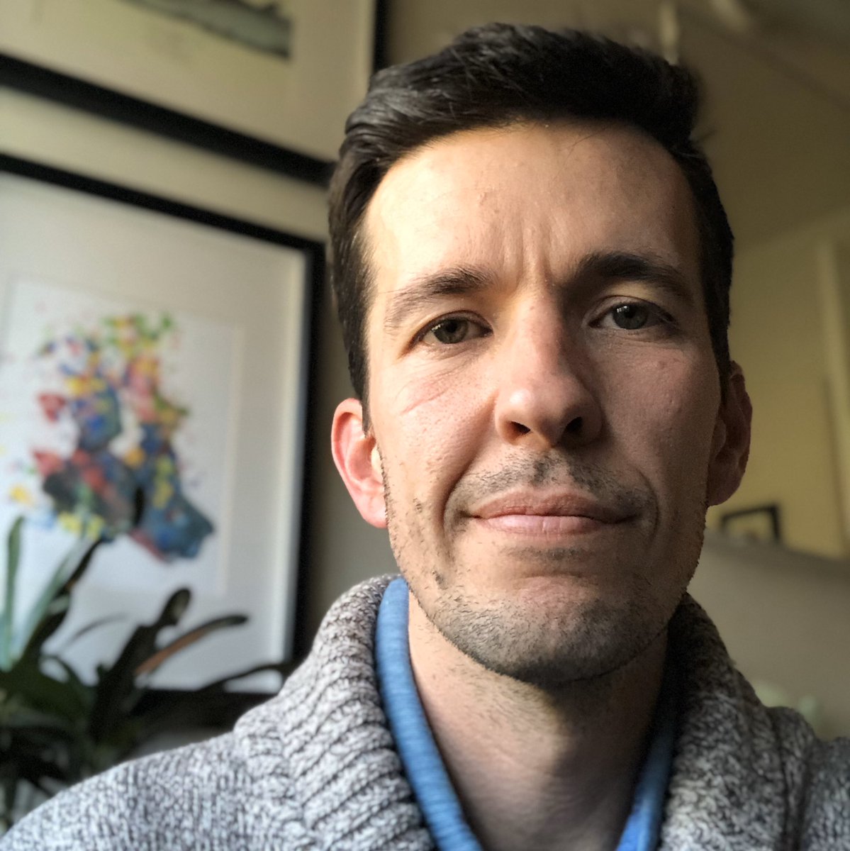 eChris's tweet photo. @BecomingDataSci 👋 I’m Chris. I’m a data scientist in the public sector (SF Bay Area) working at the intersection of population health and healthcare. Although my primary tool is Python, we also use R on our team and we integrate the two together 🙀. https://t.co/ugJCQGCavb