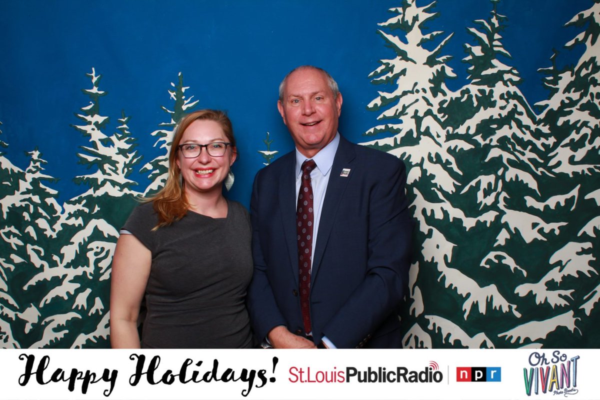 charitableauto's tweet photo. Cari had a great time at the @STLonAir holiday party. Thanks for the great photos Shelley! We are grateful to work with your station. Happy Holidays! @cariness
#CARSIntoPrograms #CARS4Good #StLouis #KWMU https://t.co/8bwmqOCxjP