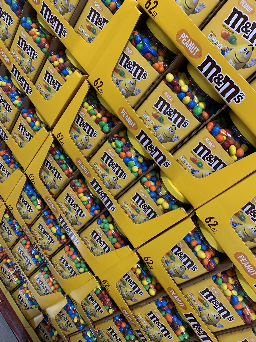 RobertJames1's tweet photo. Not on my diet, not on my diet, not on my diet....Ok...maybe just one $10 container #CostcoProblems https://t.co/r5NfeDcVCh