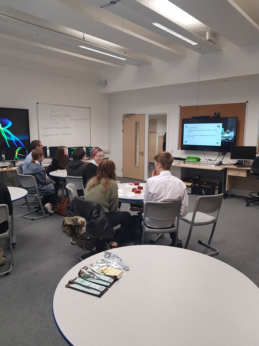 What an amazing day with the chemistry elective class and student teachers at Moray House delivering mini lessons through our Shared Learning Space #innovation #teachingteachers