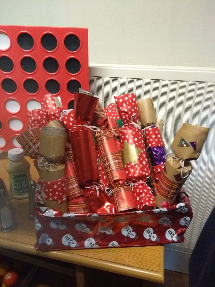 AmberstoneAr's tweet photo. #amberstone like's to keep up with our #sustainability through #art, this #Christmas we focused on crackers and made #sustainable ones all out of cardboard and #noplastic toys! 154,000,000 pieces of #plastic end up in our #oceans and #landfill from the #uK alone! #saynottoplastic https://t.co/GroI85xVuV