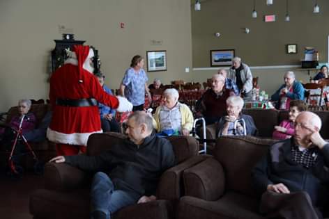 silasbadcock's tweet image. Hats off to Donna Fowler of Kelly's Landing, Bay Robert's for spreading some Christmas cheer at the Bay Robert's Retirement Center. Santa even showed up with presents for all the residents. Thank you Santa.
