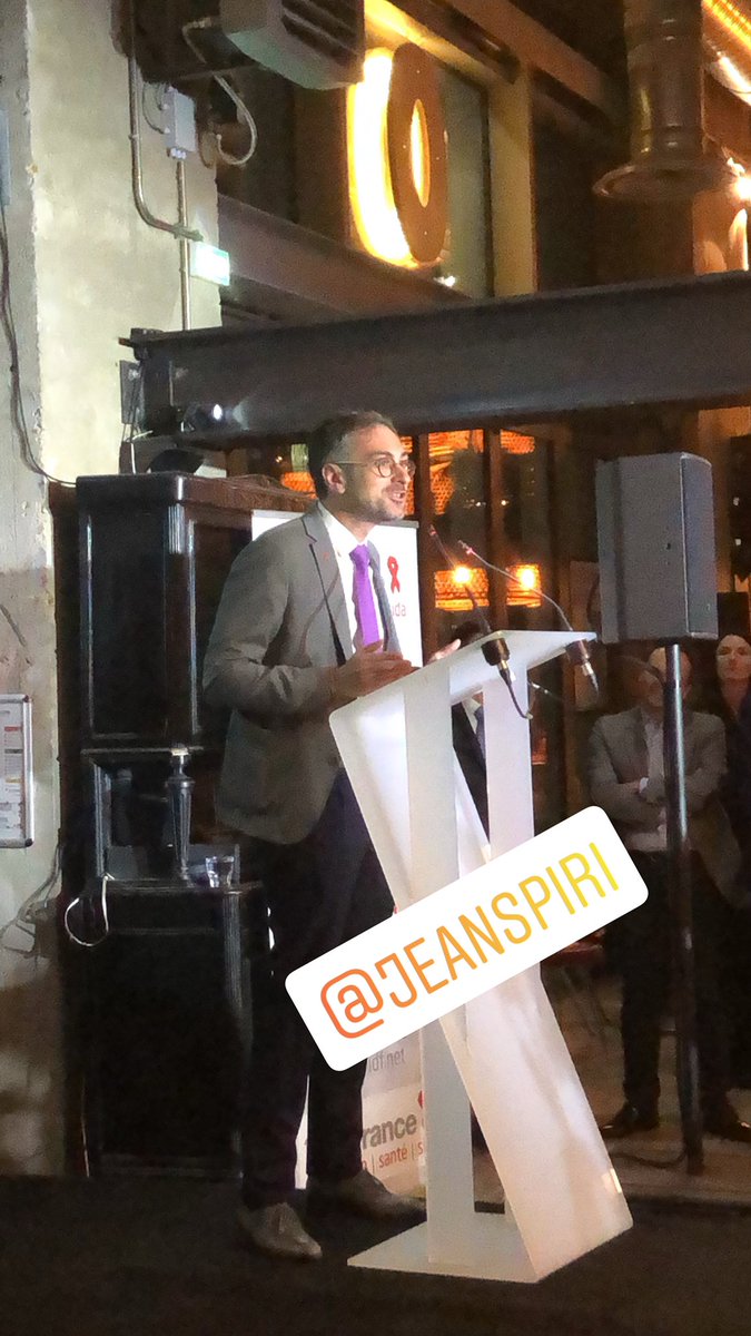 JeanLucRomero's tweet photo. Bel anniversaire au @Crips_IdF que j’ai été très honoré de présider après mon amie @Anne_Hidalgo ! Bravo à son actuel président @jeanspiri de continuer à porter avec force et élégance le combat contre le #sida et les discriminations. Merci à toute l’équipe ! #crips30ans #jeunes https://t.co/Me49yt4Efe