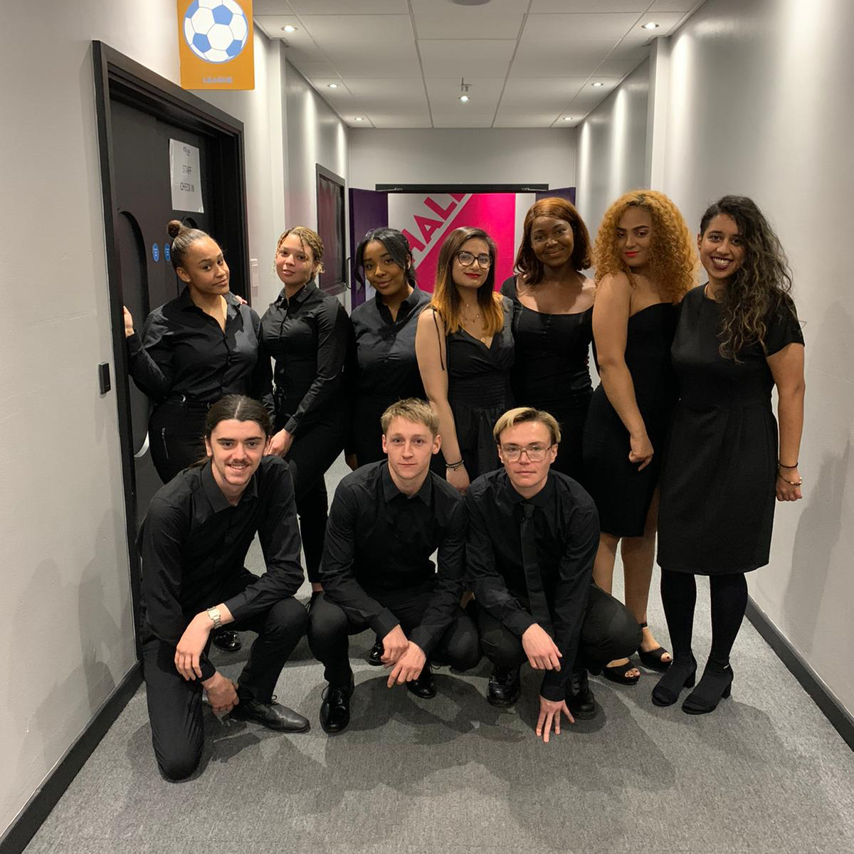 Some of our AMAZING hosts working it at one of our events🤩
Do you want to work this week? 

Get in touch at: 
📞 0161 241 9495 📞 

#MINTFamily #Christmasjobs #Hostwiththemost
