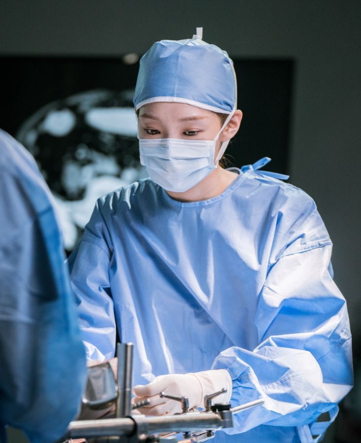 Romantic Doctor Kim 2 still cuts(c) Osen #leesungkyung #ahnhyoseop #romanticdoctorkim2