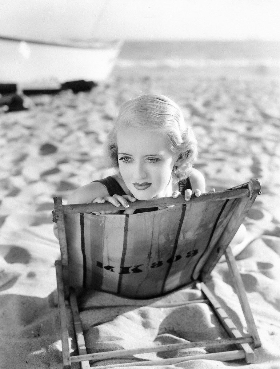 Bette Davis, c. 1933 - photo by Irving Lippman
