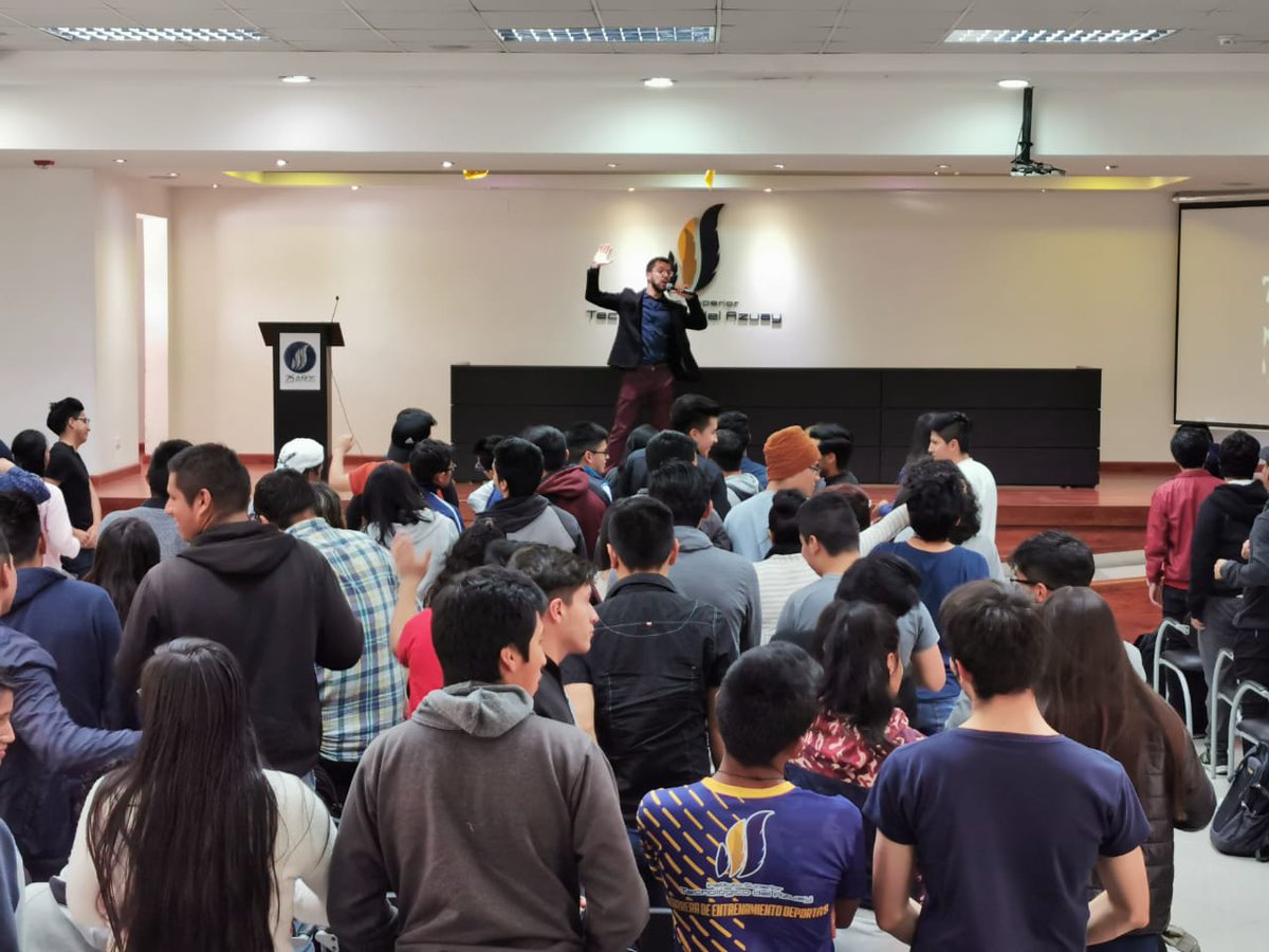 ArtePerdidoEduc's tweet photo. Hoy se presentó el documental con más estudiantes de #Cuenca #Azuay #Ecuador gracias al @TecAzuay por la experiencia tan positiva #arteperdido #educacion #interculturalidad https://t.co/GW3BkMaaTA