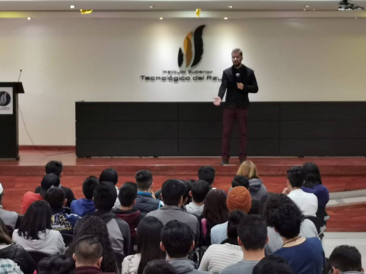 ArtePerdidoEduc's tweet photo. Hoy se presentó el documental con más estudiantes de #Cuenca #Azuay #Ecuador gracias al @TecAzuay por la experiencia tan positiva #arteperdido #educacion #interculturalidad https://t.co/GW3BkMaaTA