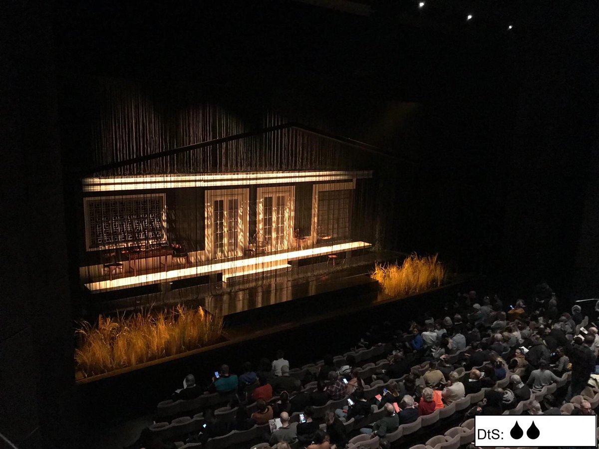 DrowntheS's tweet photo. Review of the @NationalTheatre brutal Three Sisters https://t.co/1tmAzT6DkR https://t.co/Omv1xk2BZM