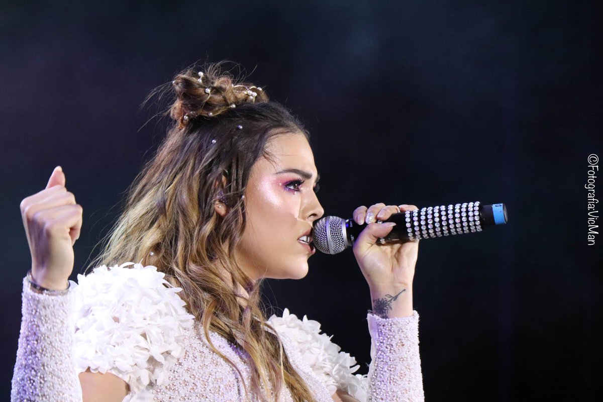 VicManOaxaca's tweet photo. Comparto algunas fotos que le tomé a @dannapaola en el #ViciousDelicious realizado en el @AudGuelaguetza en #Oaxaca
/@taniavaduran @DannaPaolaDF @Fc_Dp_mexicali @worthitdanna @FannyMullerDP @DannaSpain @KeniaPao11 @DannaPaolaSitio @dannafxn @RicardoDreamer @arii_Dp_recoder https://t.co/0uDtDiZvbU