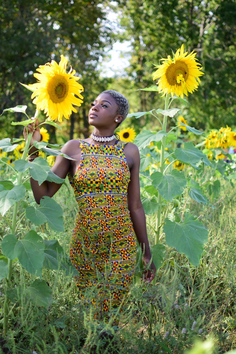 chukwunonso_1's tweet photo. Pristine African Queen
#darkskinned #IvoryCoast #cotedevoire #CôteDeVoreModels #IvoryCoastModels #MelanieModels #darkskinbeauties #darkskinislit
#BrooklynGirl #BronxGirl #BronxGirlsAnd #BrooklynGirls #AfricanGirls #sunflowerfield #sunflower #sunflowerphotography #SunFlowerGirl https://t.co/bdxYqvZ7Ka
