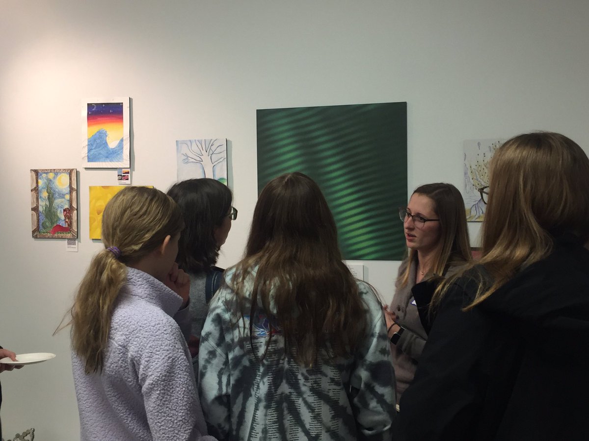 wendymmurrayphd's tweet photo. At the @NU_ETHS Scientific Images event with @AmyNAdkins, whose image of muscle sarcomeres taken in vivo in the biceps brachii was selected as a finalist &amp; was re-interpreted by a high school artist. https://t.co/egpXJvWZnj