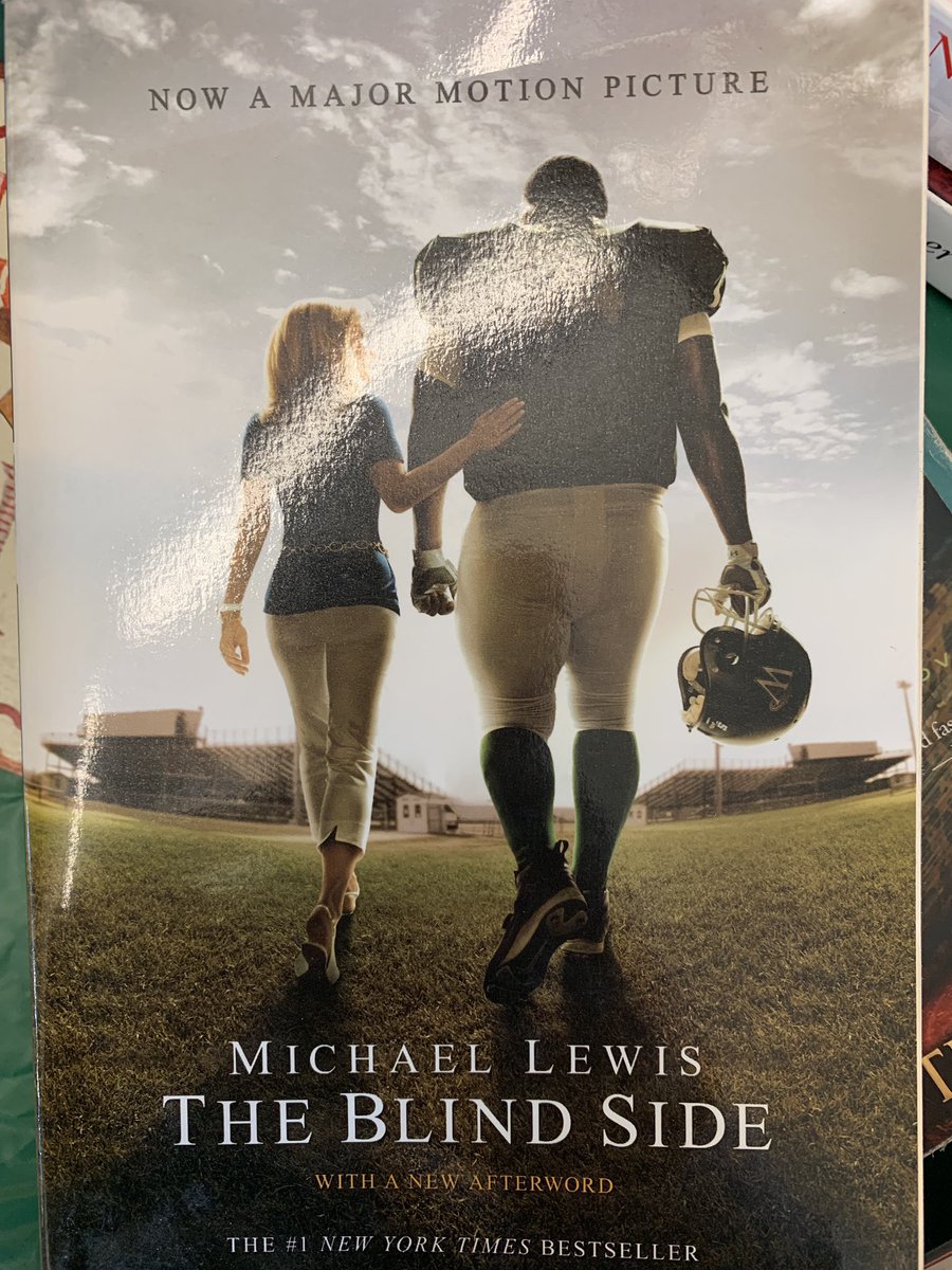 Saxton_5's tweet photo. She is an amazing speaker and such and inspiration about how we should treat each other! Book exchange! #smsholidaybingo2019 https://t.co/9NmAPvU7K0