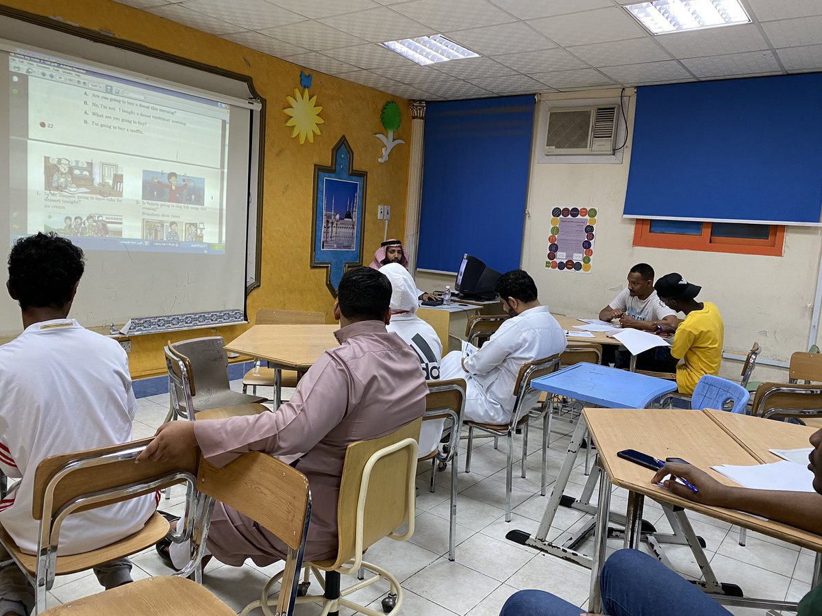 alhai_m_4's tweet photo. استمرارية دورة اللغة الانجليزية مع المتميز 
أ/ حسن البركاتي

@JeddahEducation
 @elderedu1  
 #التعليم_المستمر
 #التعليم_المستمر_بجدة
 #��عليم_الكبار
 #تعليم_الكبار_بجدة
 #تعليم_جده
@khulaisedu
@Media_M_E https://t.co/OCY1SnMQk7