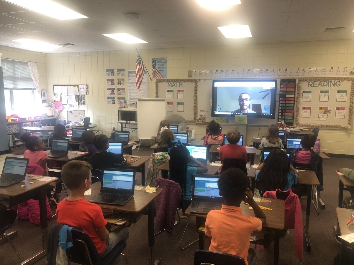 sbroyster's tweet image. 2nd-grade students in @MrsGoodenSV&apos;s class @SouthviewPS  enjoyed a #GoogleMeet with an Auburn University student who was able to lead them through a coding activity on code.org today!  It is amazing the collaboration today&apos;s technology affords us! #OpelikaEdTech