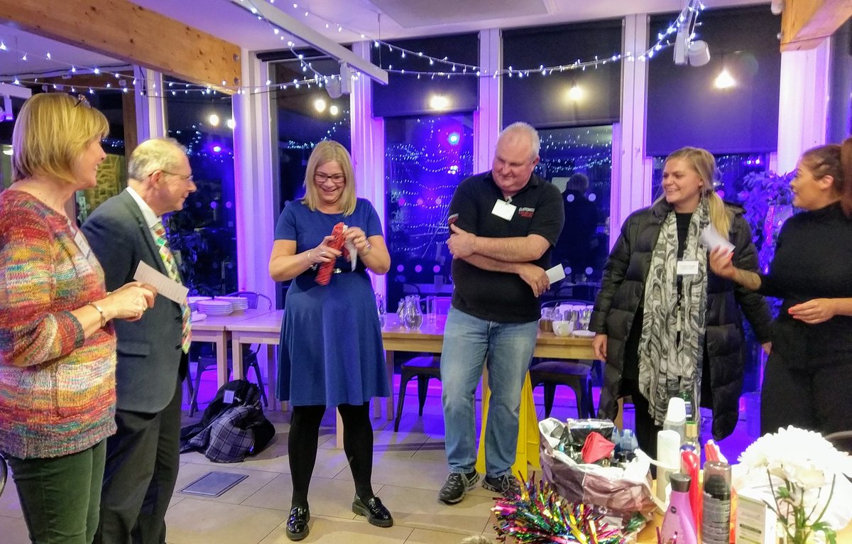 elancsnetworkin's tweet photo. What a cracking night of festive networking at @ClitheroeAtrium 
Huge thanks to everyone for coming, for taking part and for making it such fun!
Thanks for bringing toiletries for @pac_action too.
Enjoy your Chocolate Oranges 🍊 those who won them!
See you all in 2020!!
🎅🎄🎉🍾 https://t.co/pA8InSQCMJ