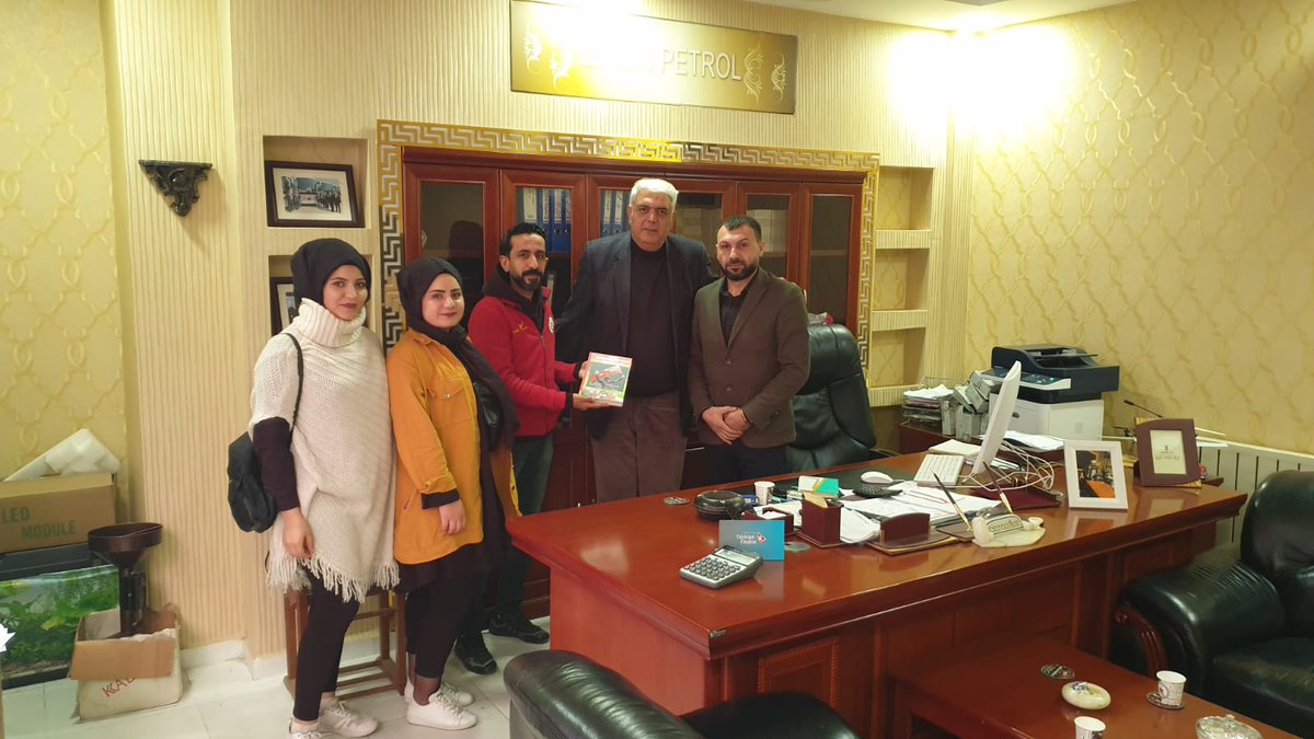 ultrAslan Siirt olarak ( <a href="/SiirtPetrol/">Siirt Petrol Turizm</a> ) Siirt Petrol Turizm Genel Müdürü H.Mehdi DALĞALI'yı ziyaret ettik. Bizlere göstermiş oldukları nezaketinden dolayı müdürümüze teşekkür ediyoruz.