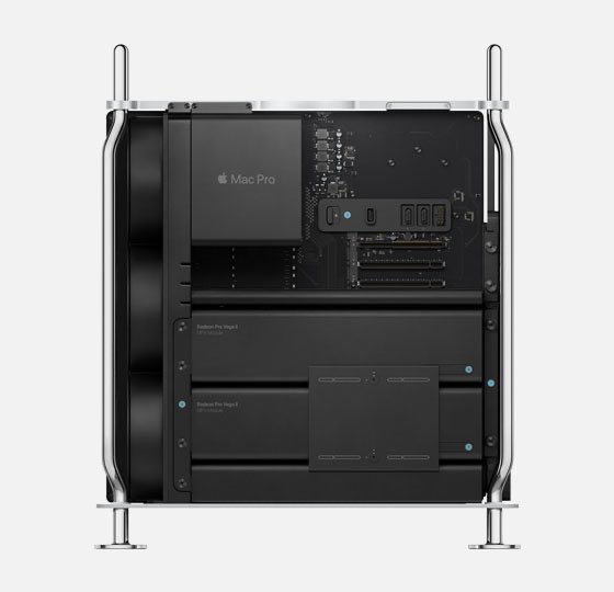 pcasalsd's tweet photo. Ahora sí. Bienvenido MacPro, se te había echado mucho de menos. https://t.co/cCLNApoabi